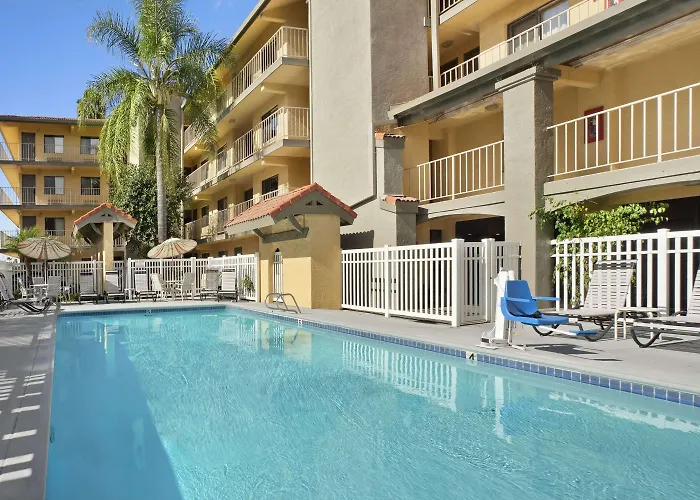 Days Inn By Wyndham Buena Park