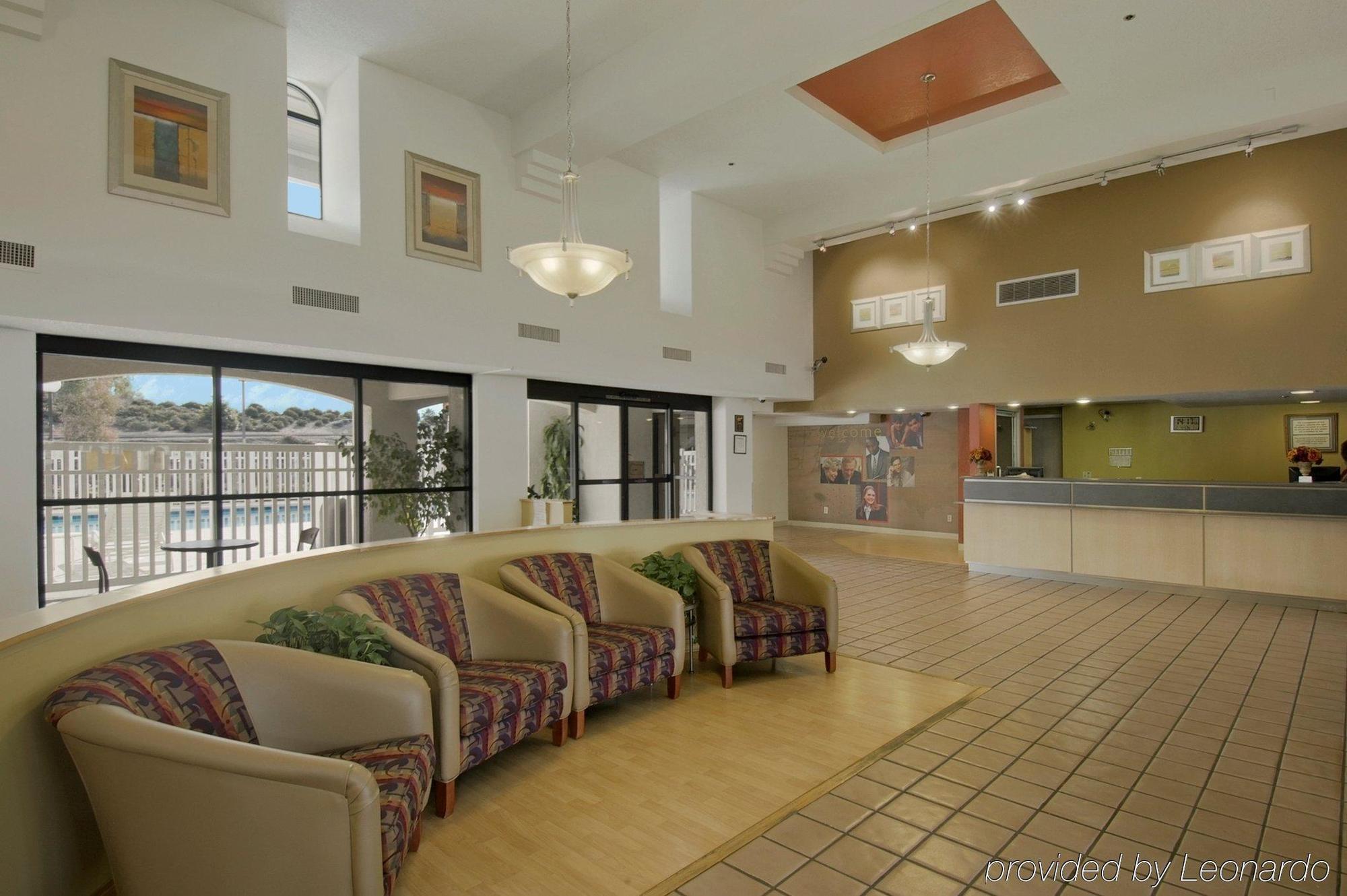 Days By Wyndham Hotel Buena Park